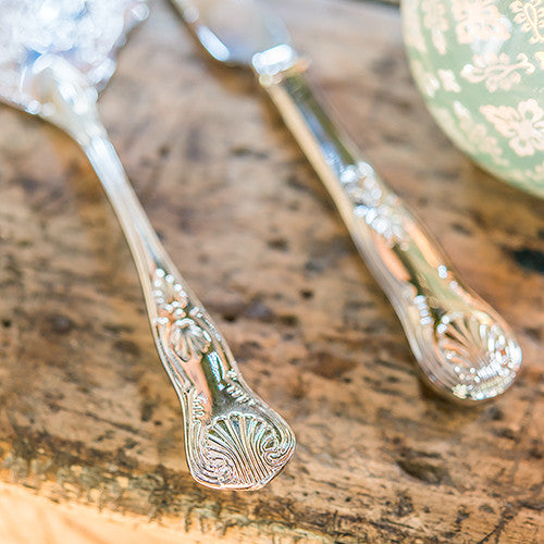 VINTAGE INSPIRED SILVER CAKE SERVING SET - AyaZay Wedding Shoppe