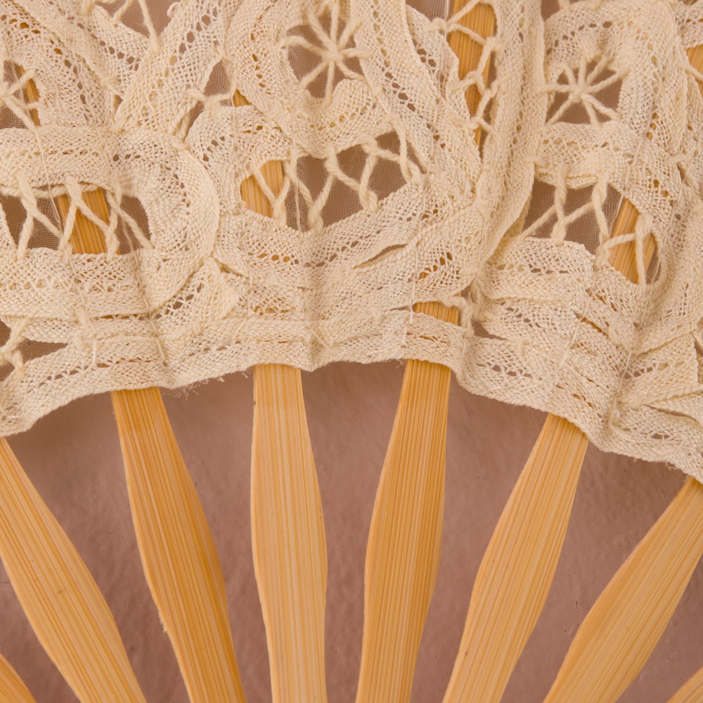 ANTIQUED LACE HAND FAN - AyaZay Wedding Shoppe