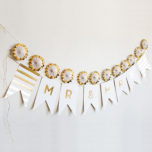 GOLD FOIL "MR. & MRS."PENNANT BANNER - AyaZay Wedding Shoppe