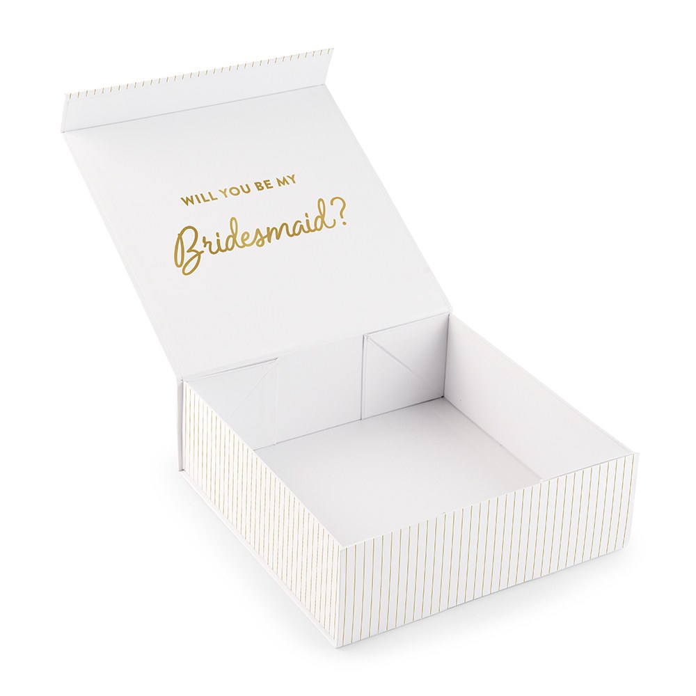 LARGE PERSONALIZED WHITE BRIDAL PARTY GIFT BOX WITH MAGNETIC LID -  SCRIPT FONT