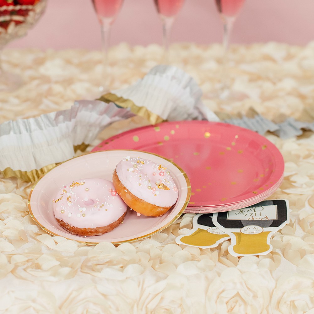 DISPOSABLE PAPER TABLEWARE SET POP THE CHAMPAGNE (SERVES 24)
